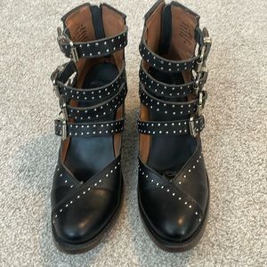 Freebird felicity size 9 black